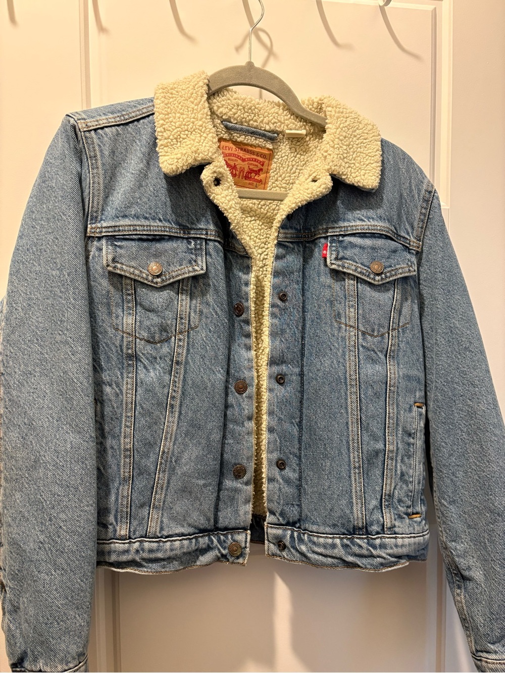 Levi's Cream Sherpa-Lined Jacket with Light Blue Denim Trim